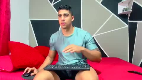 Snapshot of astromgrey chatting on March 5, 5:18 pm Astrom model independent online show from March 5, 5:18 pm