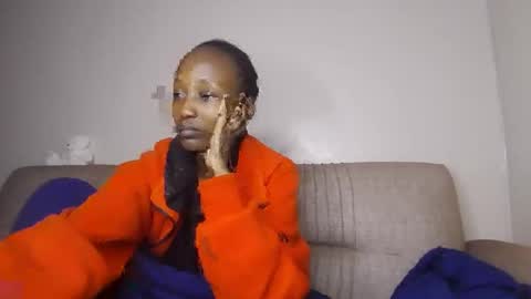 Atara Seren online show from May 29, 9:24 pm