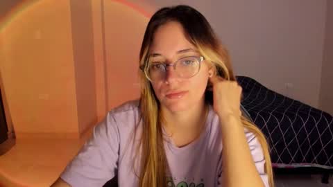 atenas online show from November 9, 9:57 am