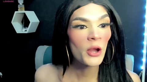 Snapshot of ateneataylor chatting on March 11, 4:41 am ateneataylor online show from March 11, 4:41 am