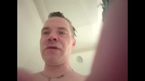 jonnyandrew online show from February 19, 8:35 am