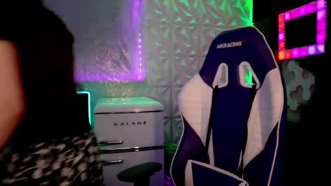 Athena Autumn online show from November 5, 10:06 am