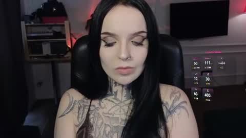online every day between 10am-23pm online show from July 18, 11:40 pm