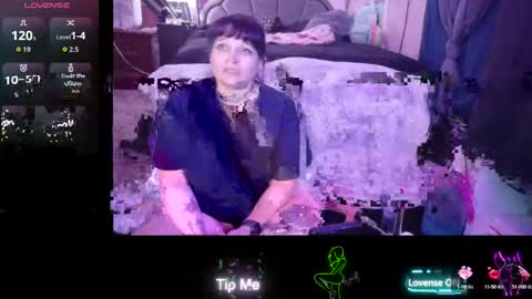 Snapshot of atomicfireball8 chatting on September 24, 2:40 am Atomicfireball8 online show from September 24, 2:40 am