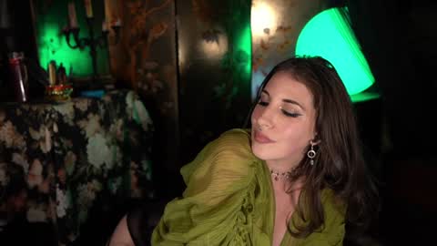 Audrey online show from October 26, 4:24 am