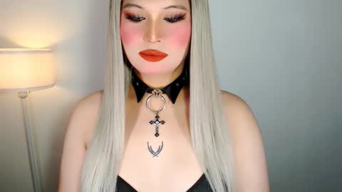 Audrey online show from March 13, 7:33 am