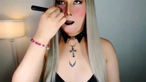 Audrey online show from March 21, 8:19 am