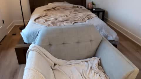 Miss Audrey online show from March 11, 9:04 pm