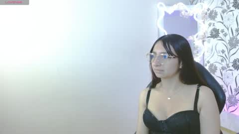 aura_tay1 online show from April 7, 11:45 am