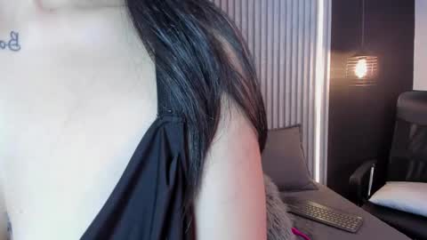 Aura online show from October 7, 3:46 am