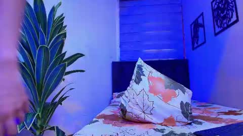 auralis_lux online show from June 17, 12:10 pm