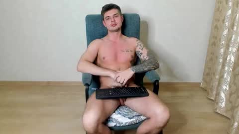 Maks online show from February 4, 7:07 pm