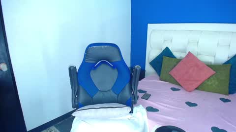 Snapshot of aurimelvalentina chatting on January 30, 11:02 pm aurimel valentina online show from January 30, 11:02 pm