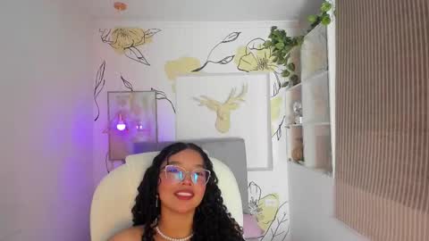 Snapshot of aurora_blis chatting on October 10, 1:17 pm aurora_blis online show from October 10, 1:17 pm
