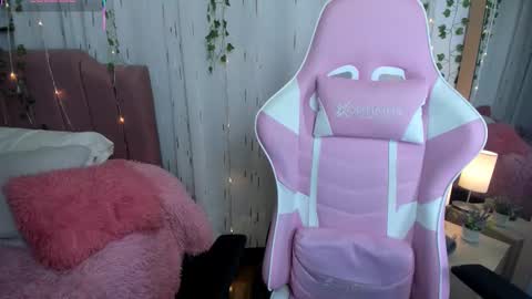 aurora_duval online show from November 24, 10:52 pm