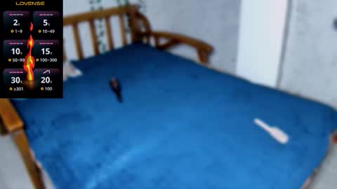 Aurora  Follow me online show from September 25, 10:50 pm