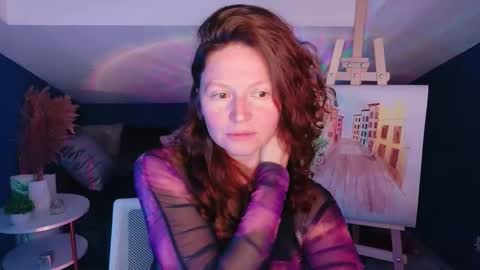 auroraborealis__ online show from October 17, 7:01 am