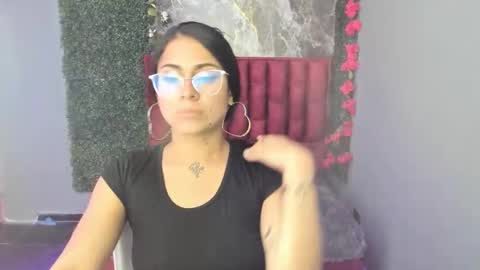 aurorasmith744 online show from March 3, 12:06 am