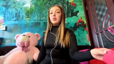 Elizabeth online show from February 10, 12:19 pm