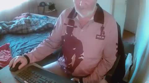 aussiebaker online show from May 30, 2:32 am