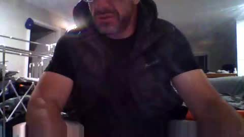 aussieguy59660 online show from October 4, 10:35 am