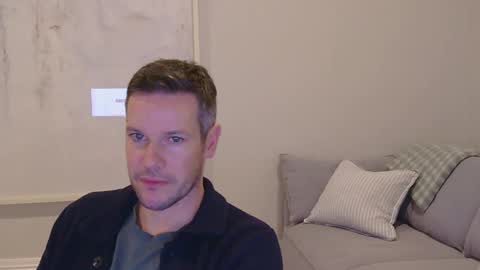 aussiesurfer0000 online show from May 15, 5:16 am