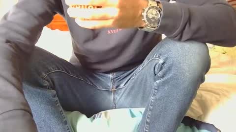 Austin online show from October 31, 11:43 am