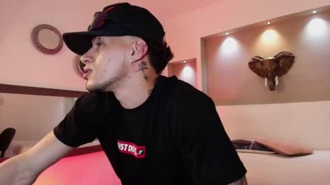 AUSTIN  online show from February 8, 5:08 am