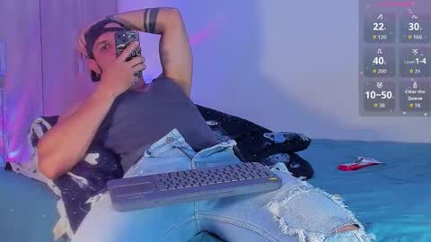 A online show from November 26, 4:32 am