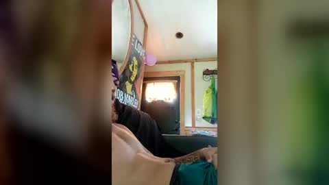 austinc4204 online show from August 7, 6:50 pm