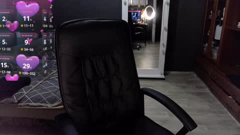 Snapshot of ava__doll chatting on December 11, 12:34 pm Ava online show from December 11, 12:34 pm