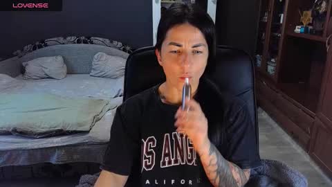 Ava online show from March 30, 12:05 pm