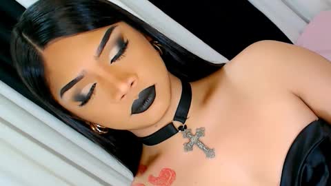 Ava online show from November 29, 8:44 am