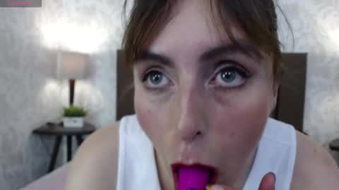 Ava  online show from November 5, 7:05 pm