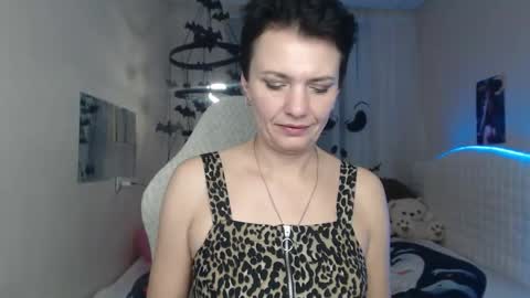 avasaturnian online show from October 28, 3:13 pm