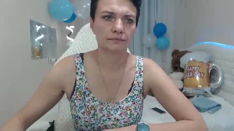 avasaturnian online show from September 21, 4:00 pm