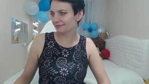 avasaturnian online show from October 6, 12:23 pm