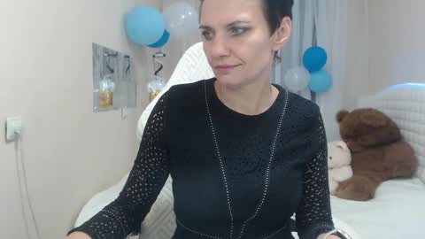 avasaturnian online show from September 30, 12:15 pm