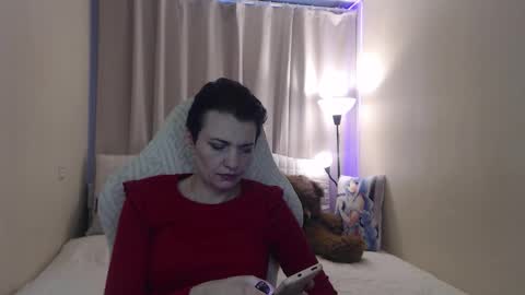 avasaturnian online show from February 2, 1:19 pm