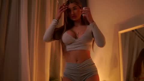 Carina online show from March 12, 2:09 am