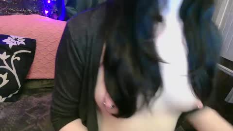 raven blue online show from September 24, 2:18 am