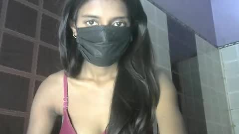 avery_lust01 online show from April 1, 5:52 am