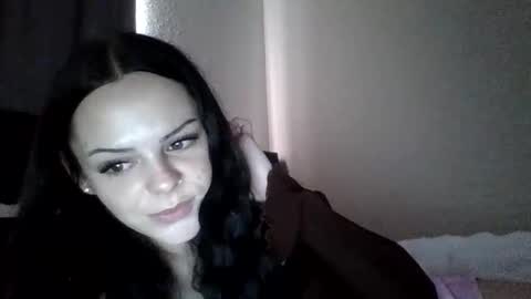 averythompsonnn online show from May 24, 11:44 pm