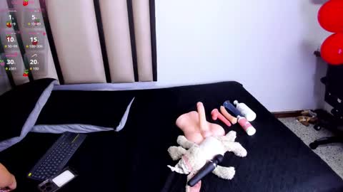 Avi Winklar online show from October 2, 4:44 am