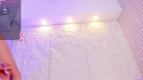 Avy  online show from November 26, 11:51 am