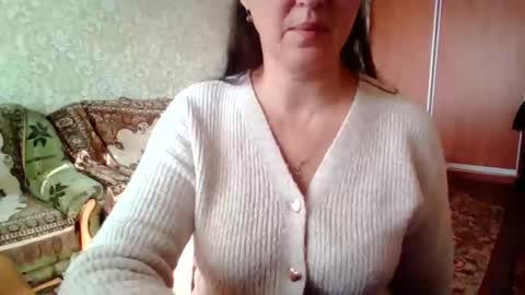 awesomeladyy online show from October 31, 9:21 am