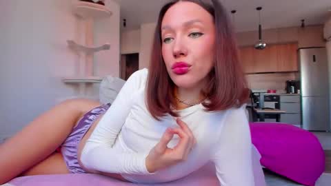 Awgustina online show from February 1, 9:50 am