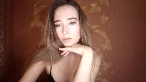 Snapshot of awora_wolf chatting on October 21, 8:34 pm Awora Wolf online show from October 21, 8:34 pm