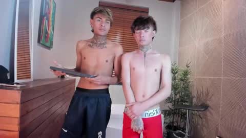 axel_and_jacob online show from October 24, 9:37 pm