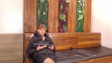 axel_and_jacob online show from October 26, 10:09 pm